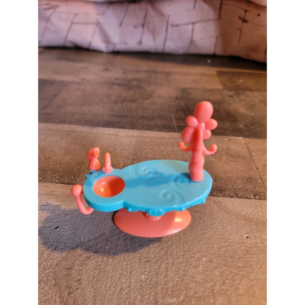LPS littlest pet shop hair salon scene hasbro 2006 toy figure